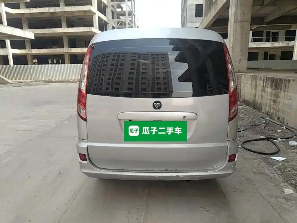 2017 MPV Parker E 2.0L New Express Long Wheelbase 4Q20M — миниатюра 6
