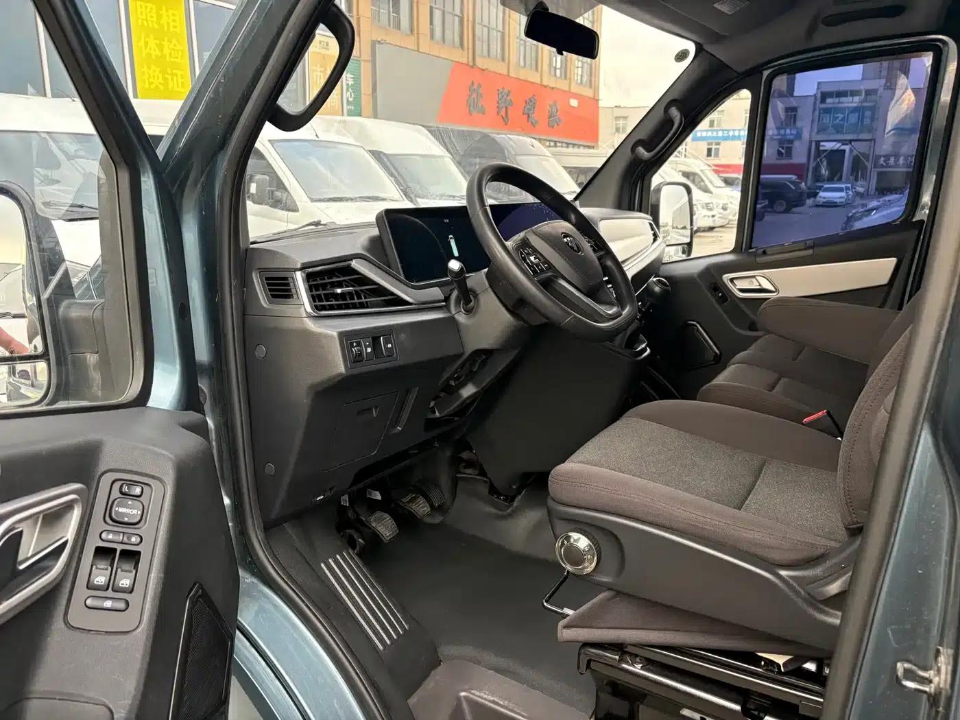 2023 Tuano Barley 2.0T Manual Long Wheelbase Mid-Roof Single Rear Tire 7 Seats — миниатюра 4