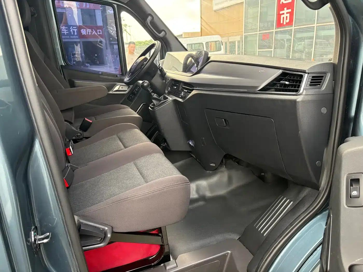 2023 Tuano Barley 2.0T Manual Long Wheelbase Mid-Roof Single Rear Tire 7 Seats — миниатюра 6