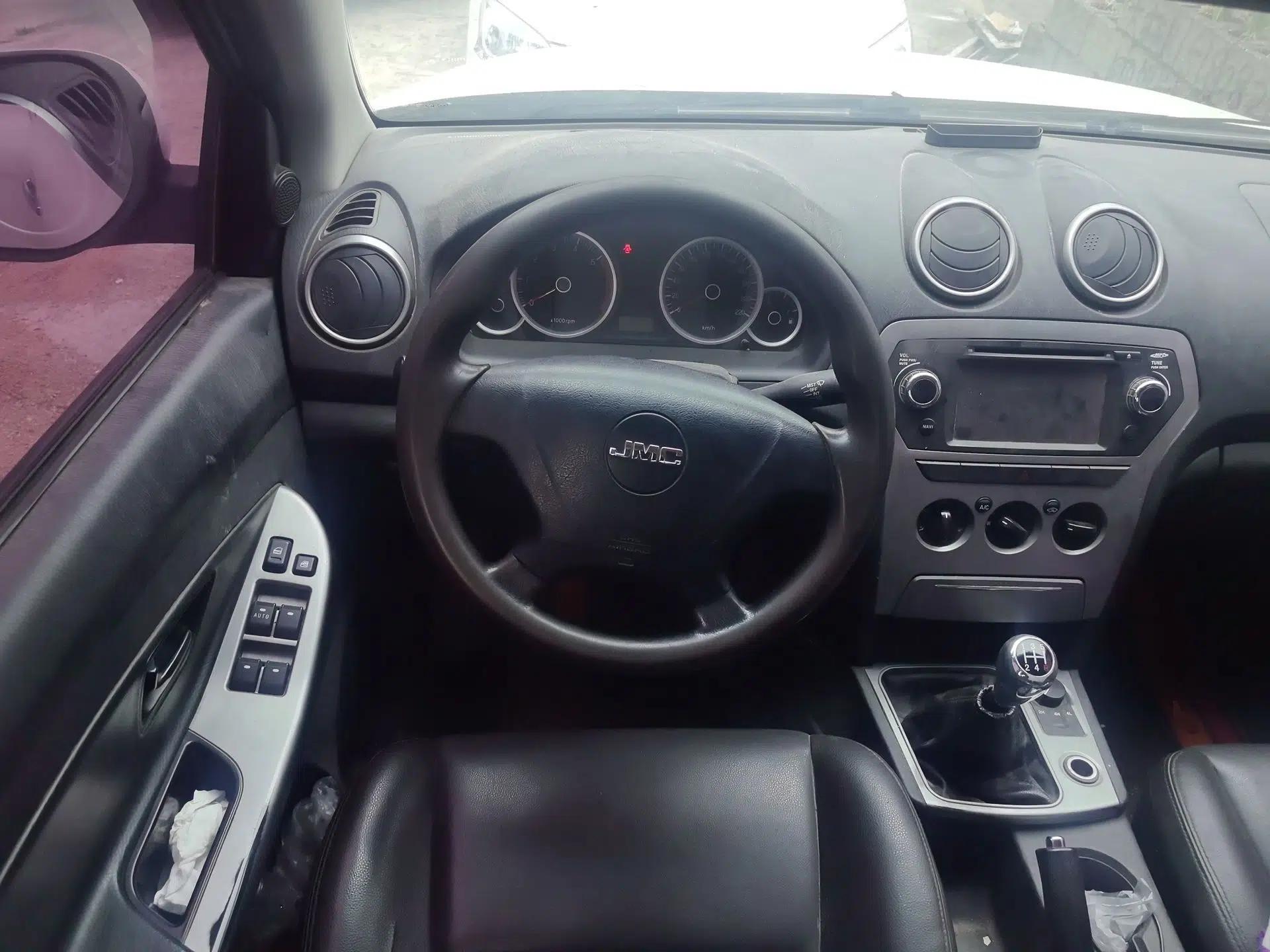 JMC Yuhu 7 2016 2.4L Four-Wheel Drive Luxury Version 4G69 — миниатюра 10