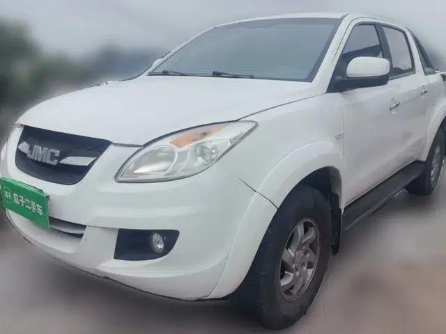 JMC Yuhu 7 2016 2.4L Four-Wheel Drive Luxury Version 4G69