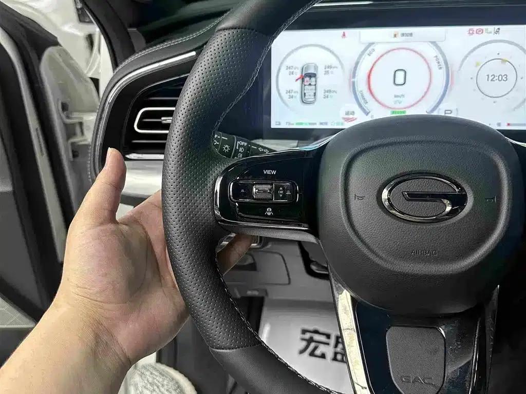 Trumpchi ES9 2024 PHEV 143km New Year Edition — миниатюра 13
