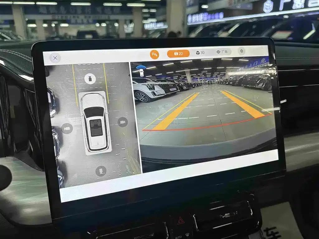 Trumpchi ES9 2024 PHEV 143km New Year Edition — миниатюра 18