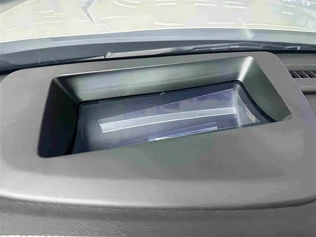 Trumpchi ES9 2024 PHEV 143km New Year Edition — миниатюра 23