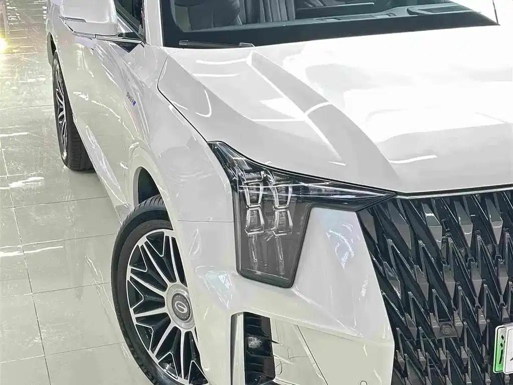 Trumpchi ES9 2024 PHEV 143km New Year Edition — миниатюра 6