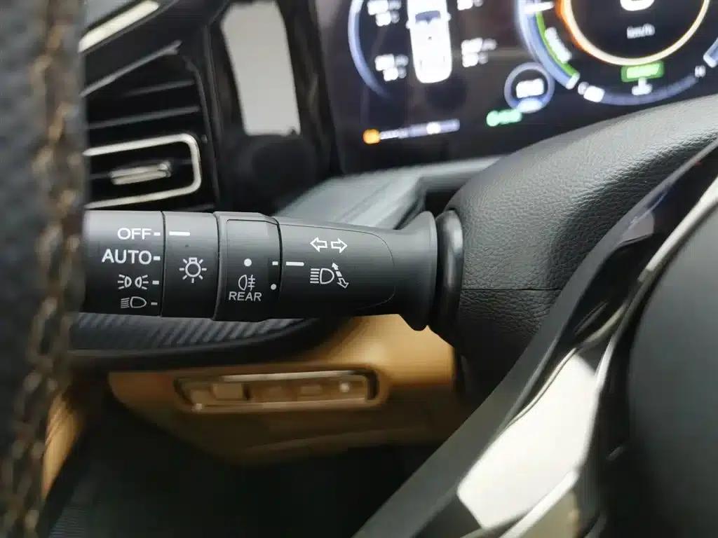 Trumpchi ES9 2024 PHEV 143km Max — миниатюра 21