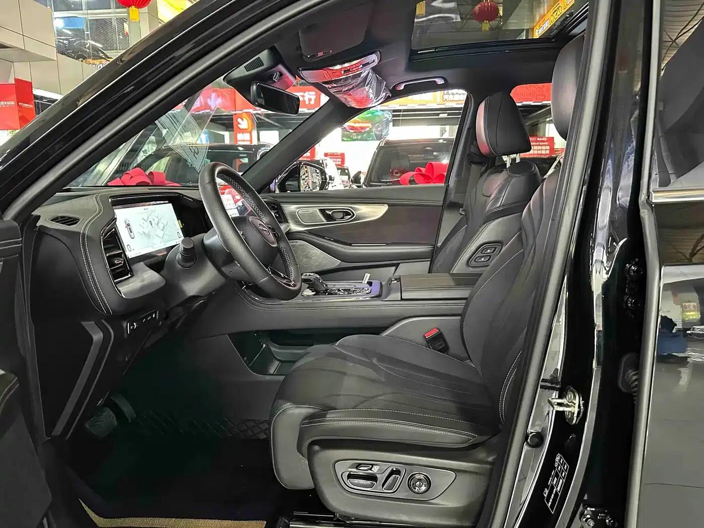 Trumpchi ES9 2024 PHEV 143km Max — миниатюра 4