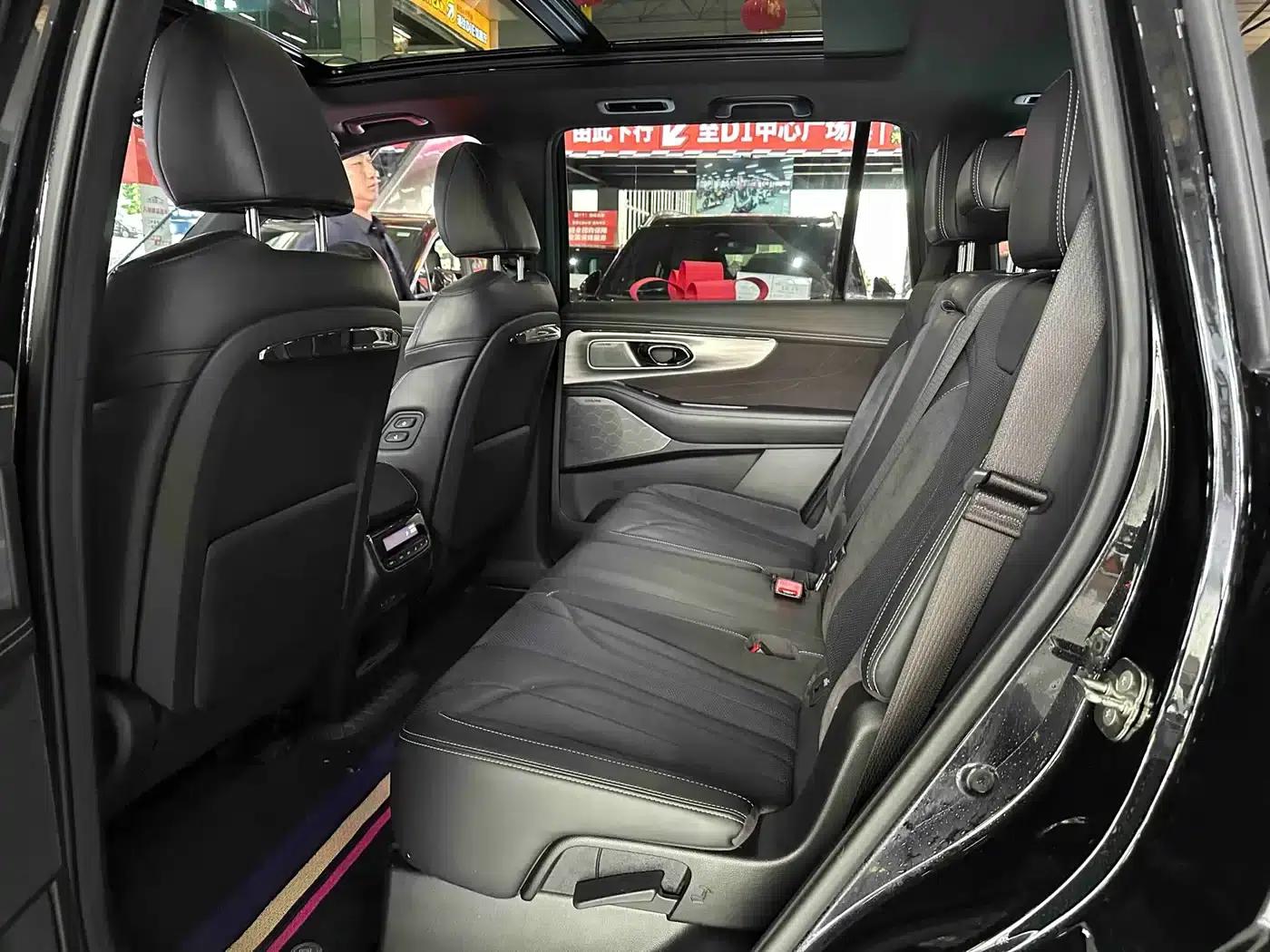 Trumpchi ES9 2024 PHEV 143km Max — миниатюра 7