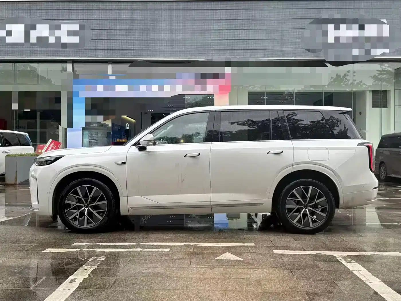 Trumpchi S9 2025 Model, Qiankun Ultra 6-Seater — миниатюра 3