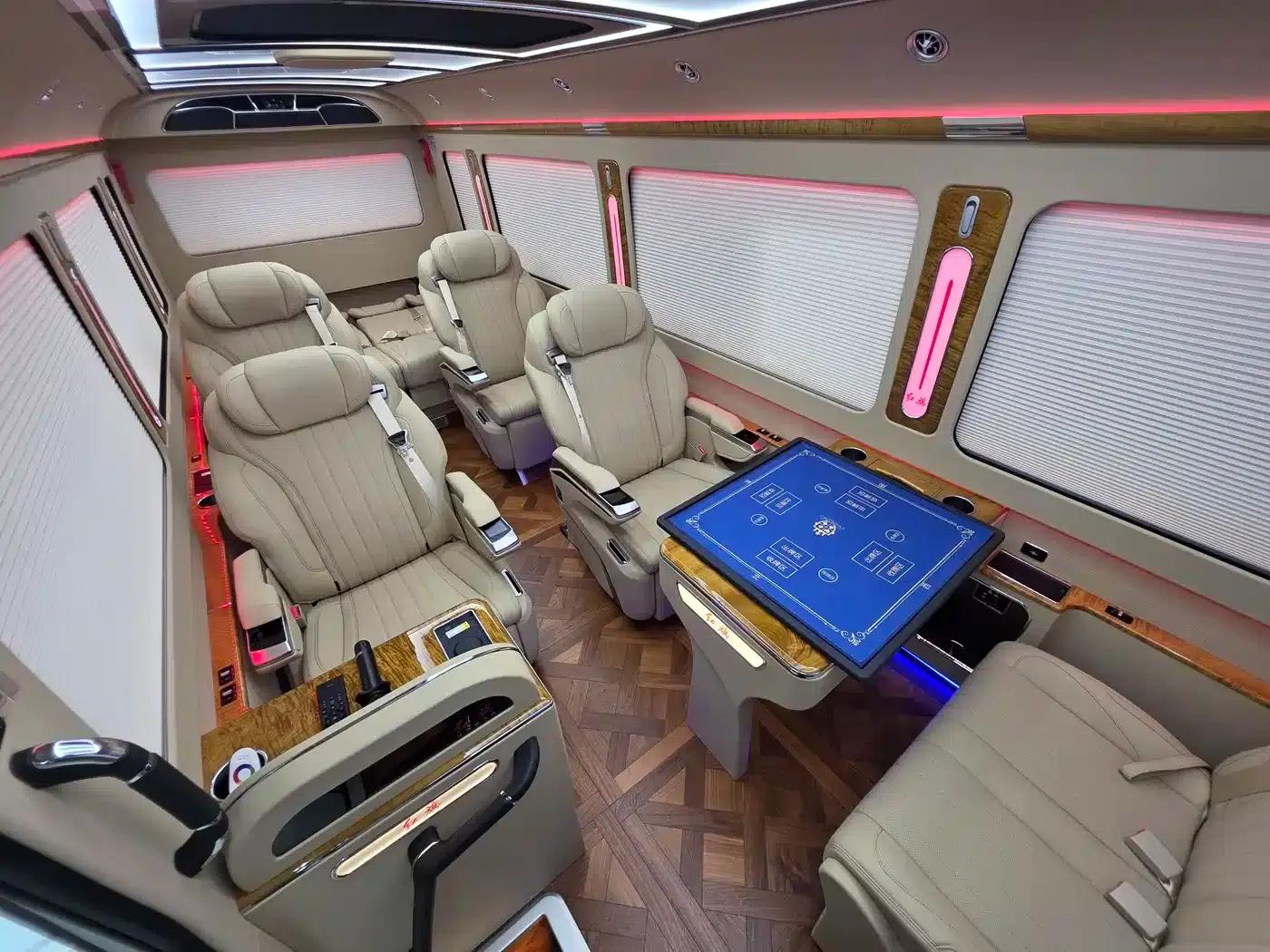 Hongqi Golden Sunflower Guoyue 2024 3.0T Flagship Edition 17-seater — миниатюра 8