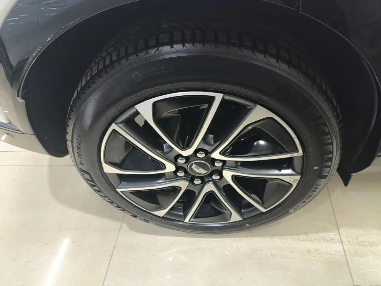Cadillac OPTIQ 2024 Four-Wheel Drive Long-Range Version — миниатюра 11