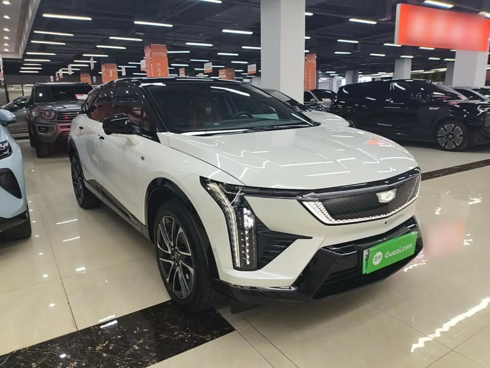 Cadillac OPTIQ 2024 Four-Wheel Drive Long-Range Version — миниатюра 3