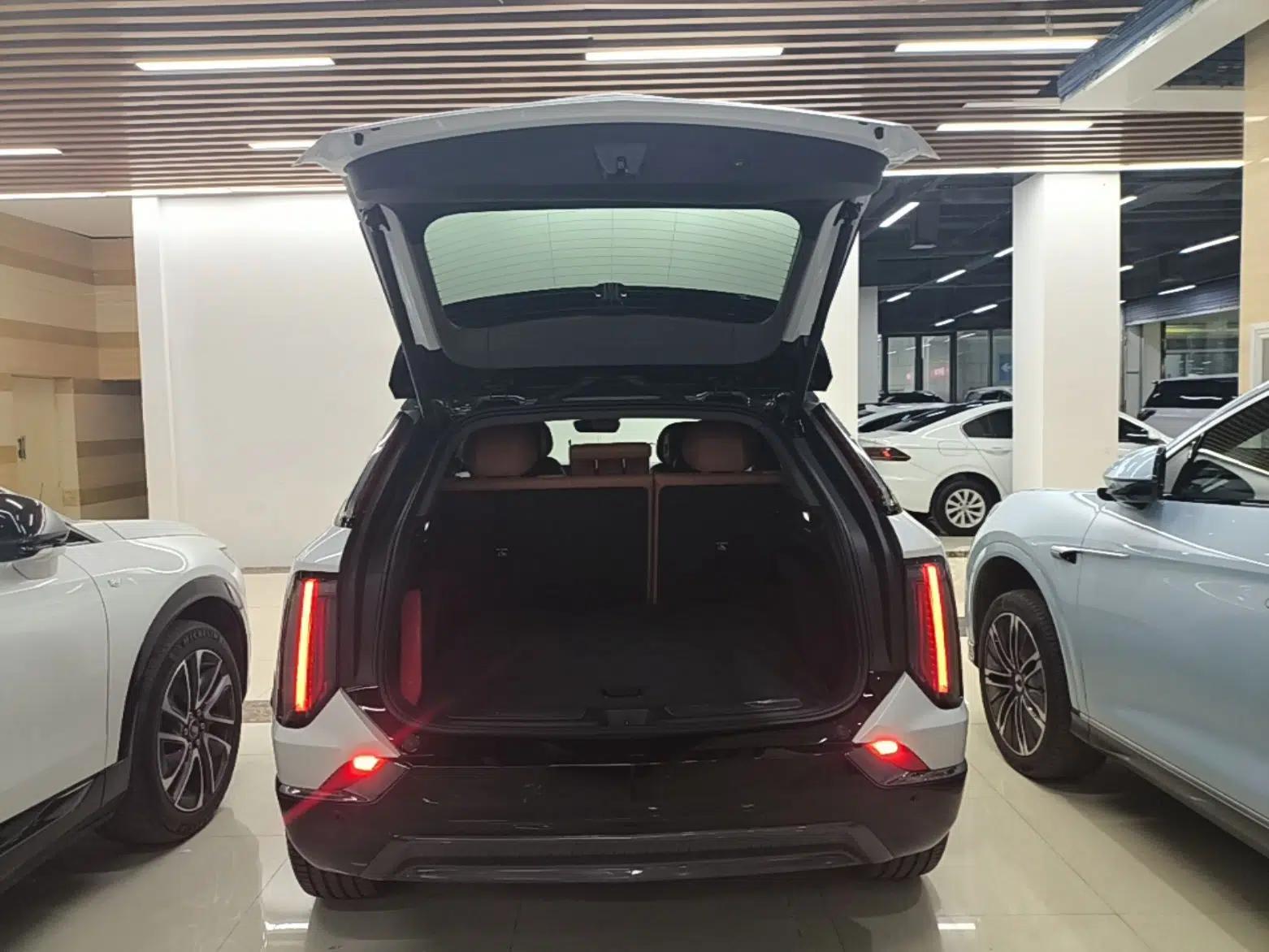 Cadillac OPTIQ 2024 Four-Wheel Drive Long-Range Version — миниатюра 22