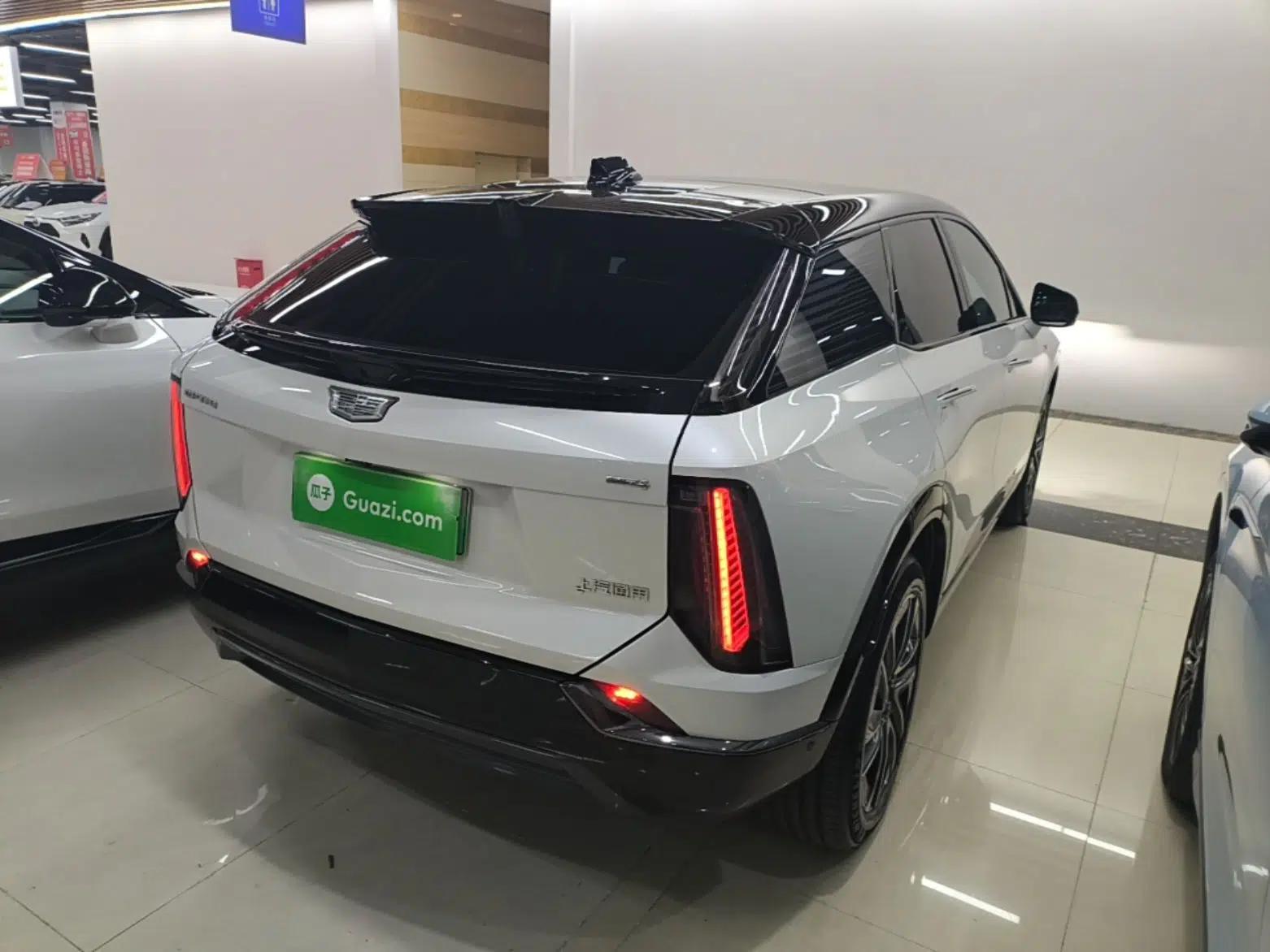 Cadillac OPTIQ 2024 Four-Wheel Drive Long-Range Version — миниатюра 6