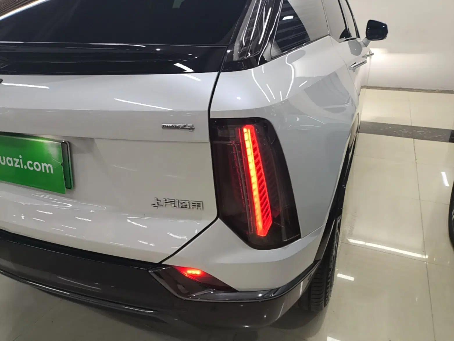 Cadillac OPTIQ 2024 Four-Wheel Drive Long-Range Version — миниатюра 9