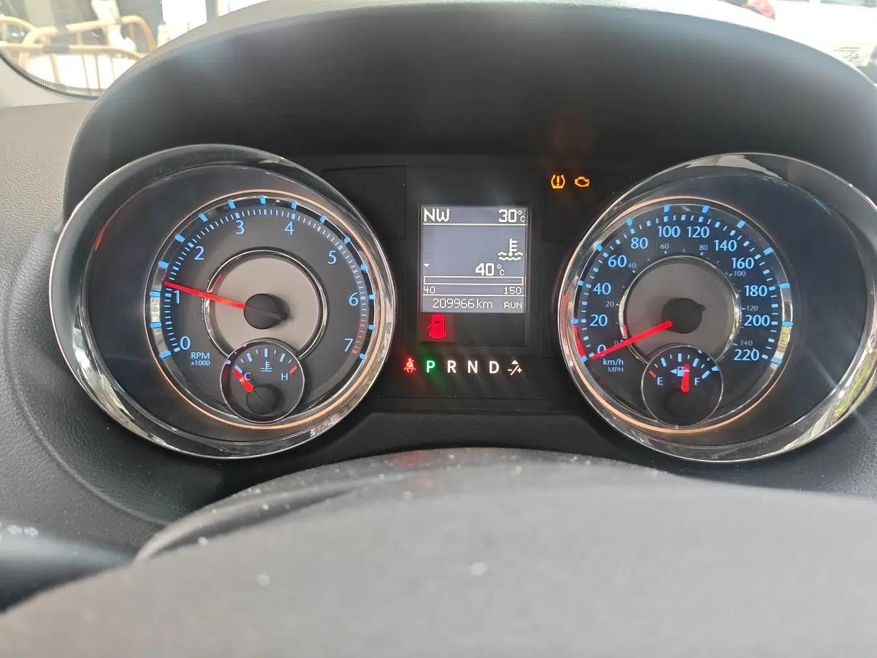 Chrysler Grand Voyager 2013 3.6L Luxury Edition — миниатюра 12