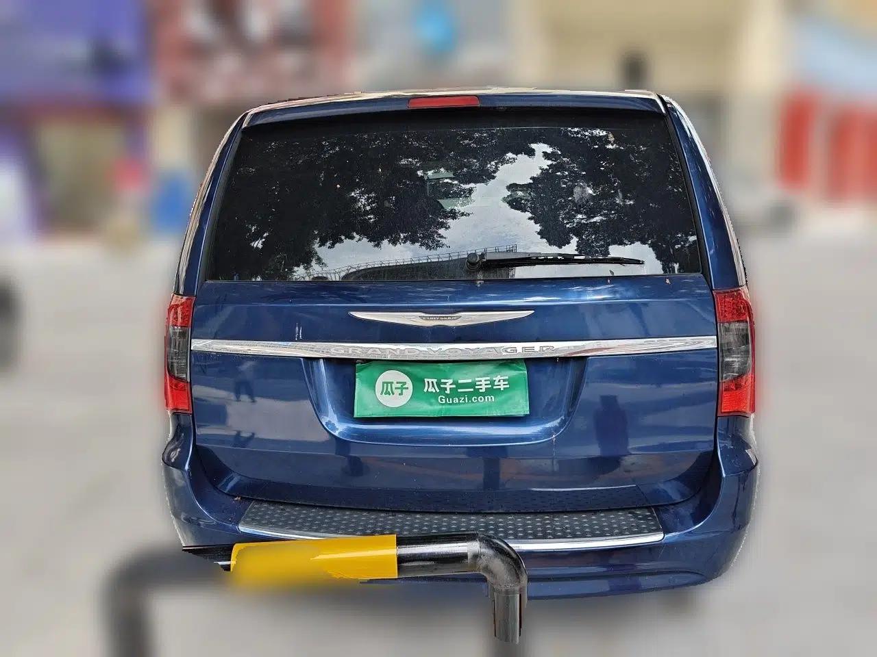 Chrysler Grand Voyager 2013 3.6L Luxury Edition — миниатюра 5