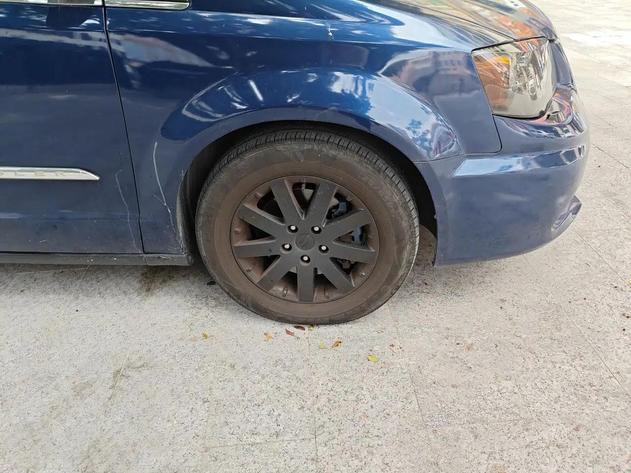 Chrysler Grand Voyager 2013 3.6L Luxury Edition — миниатюра 8