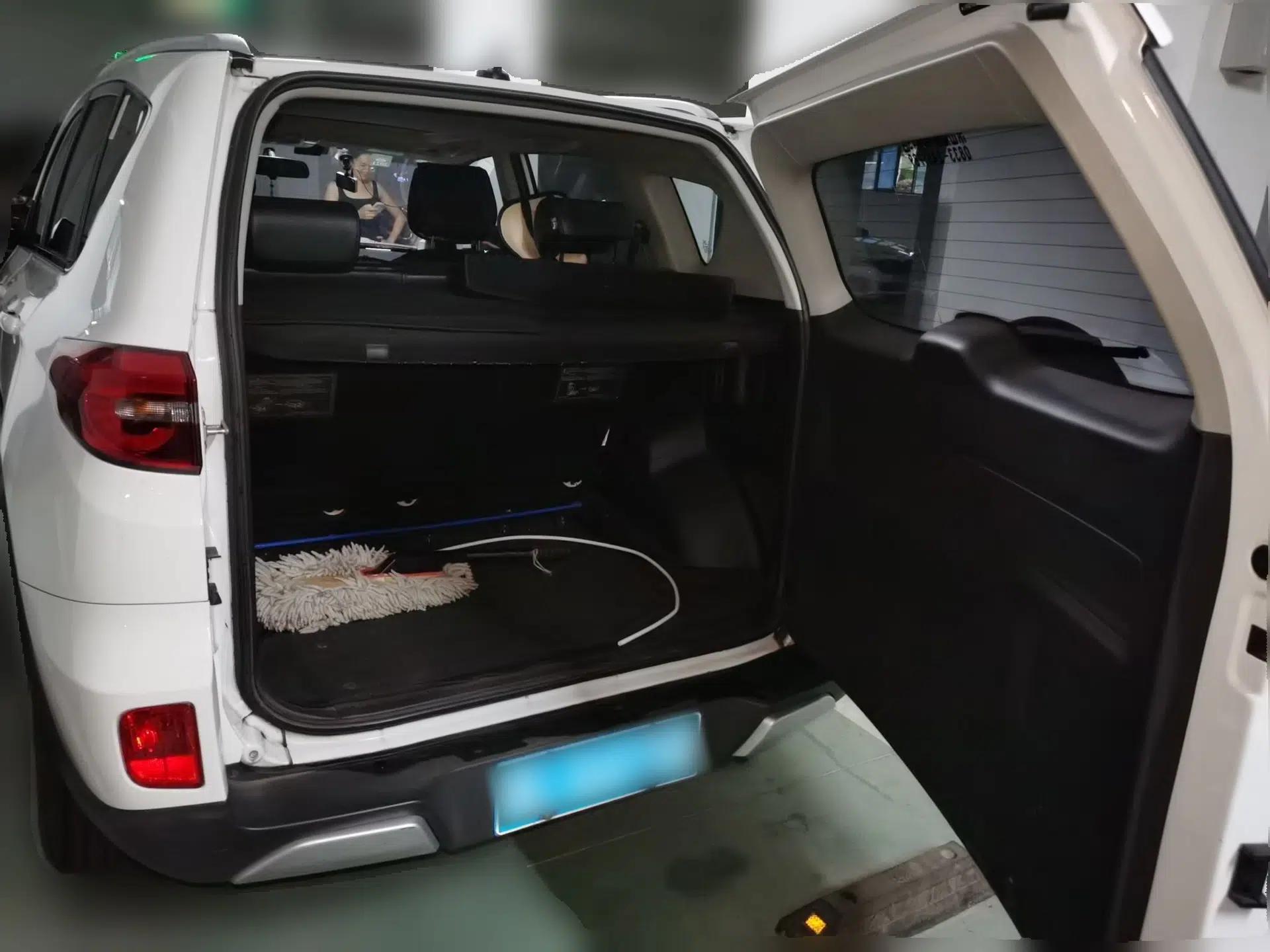 Cowin X3 2016 1.6L Manual Enthusiast Edition — миниатюра 19