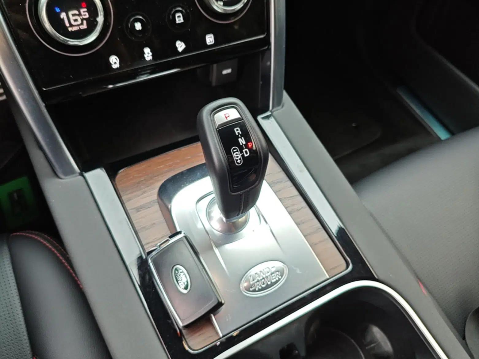 Land Rover Discovery Sport New Energy 2022 Facelifted P300e Plug-in Hybrid Electric Version — миниатюра 16