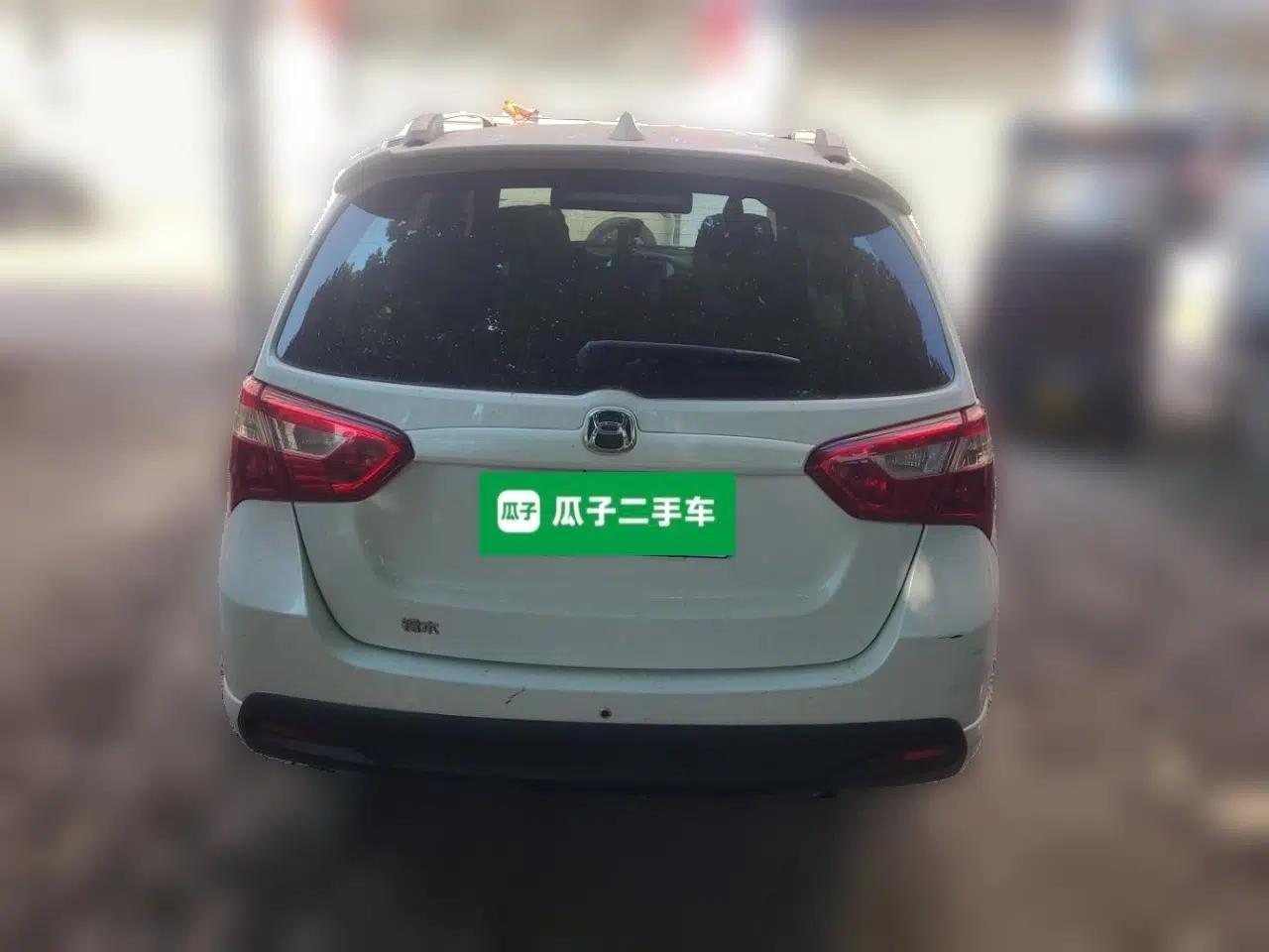 Suzuki Liana A6 2014 Hatchback 1.4L Manual Enjoyment Model — миниатюра 5