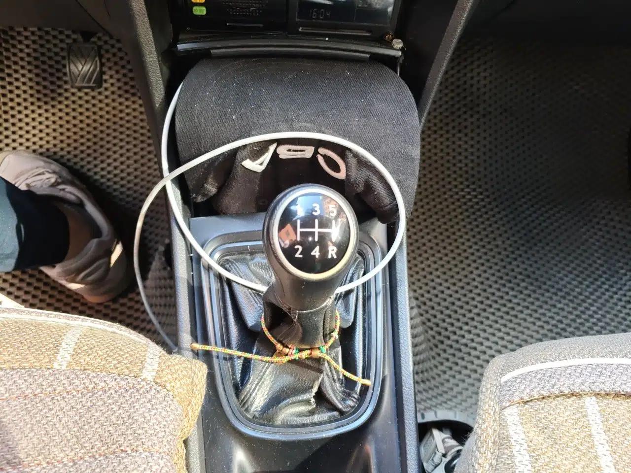 Suzuki Alivio 2015 1.6L Manual Enjoyment Model — миниатюра 14