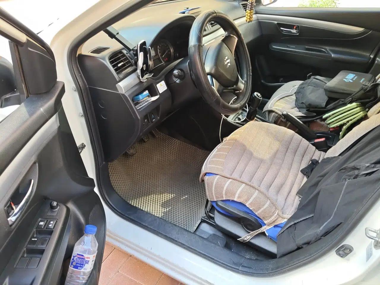 Suzuki Alivio 2015 1.6L Manual Enjoyment Model — миниатюра 16