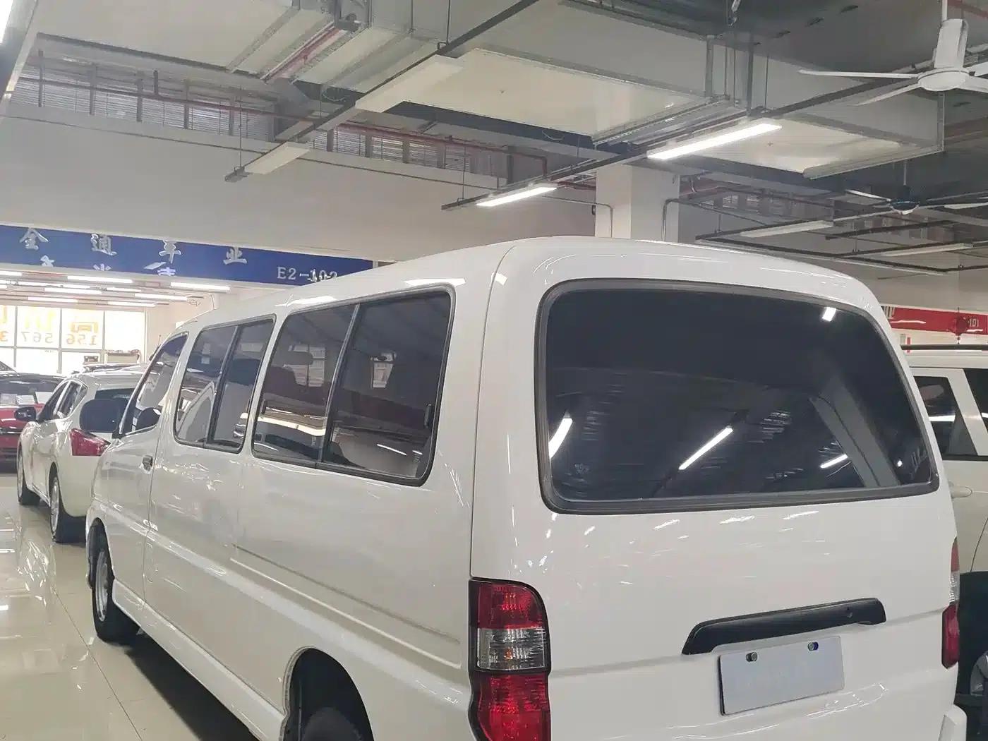 Grace 2019 2.0L Express Comfort 7-seater National VI Emission Standard 1TZS — миниатюра 7
