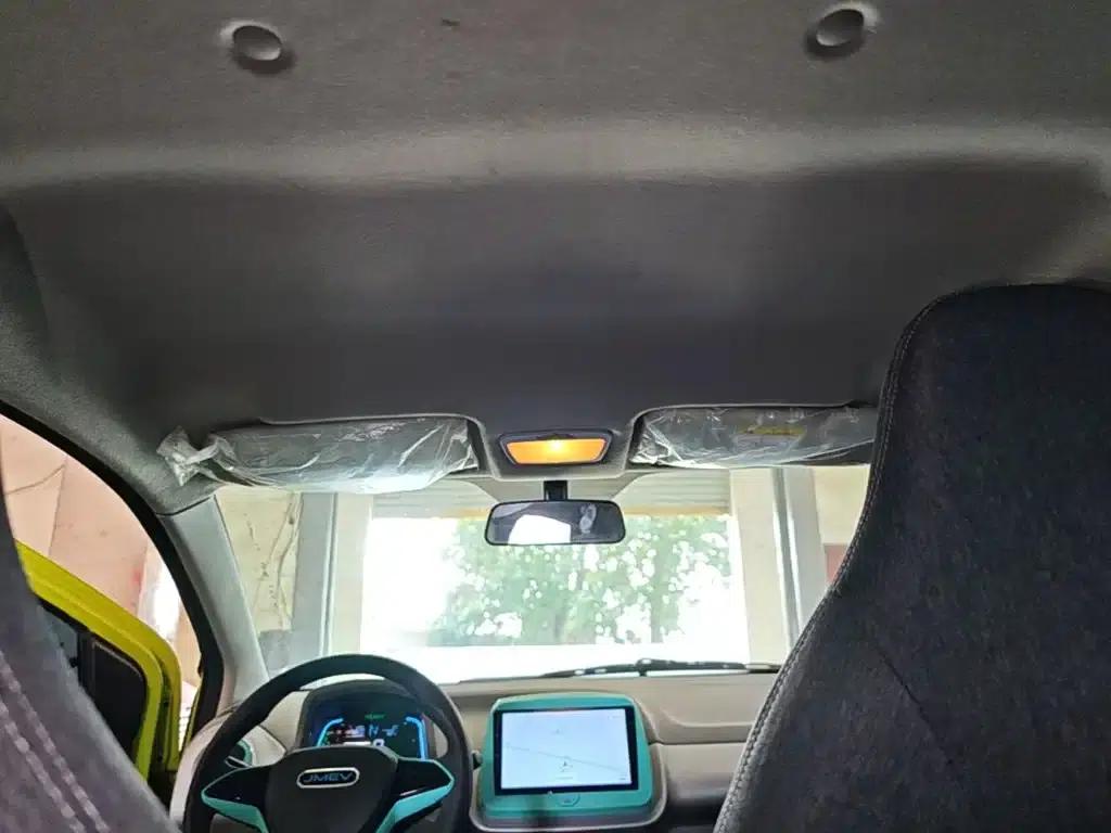 Yizhi EV2 2023 Auspicious Edition 201km Comfort Model — миниатюра 18