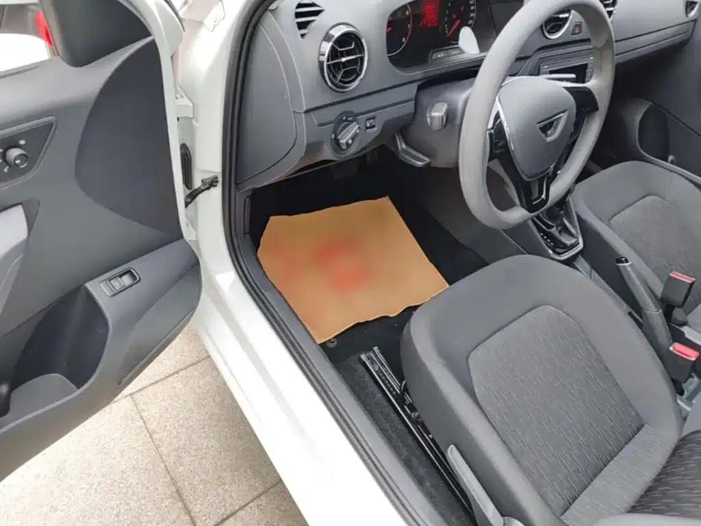 Jetta VA3 2024 1.5L Automatic Entry-Level Edition — миниатюра 16
