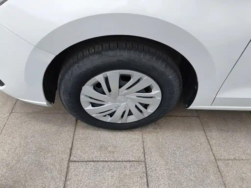 Jetta VA3 2024 1.5L Automatic Entry-Level Edition — миниатюра 23