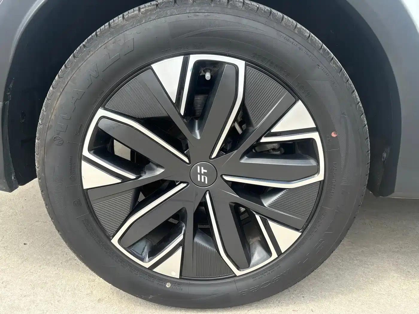 Jetour Mountain & Sea L7 2024 Model 1.5T 120km ULTRA 7-Seater — миниатюра 18