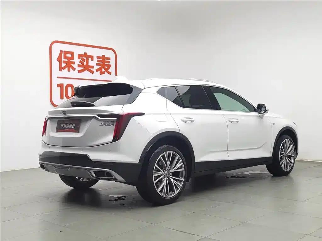 2023 Cadillac GT4 25T Luxury — миниатюра 2