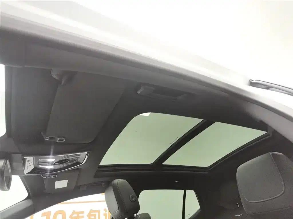 2023 Cadillac GT4 25T Luxury — миниатюра 14