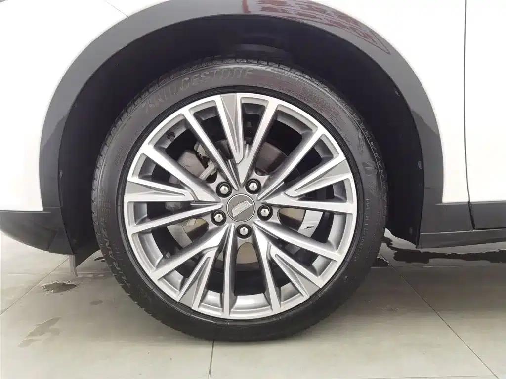 2023 Cadillac GT4 25T Luxury — миниатюра 17