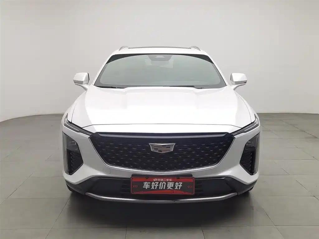 2023 Cadillac GT4 25T Luxury — миниатюра 3