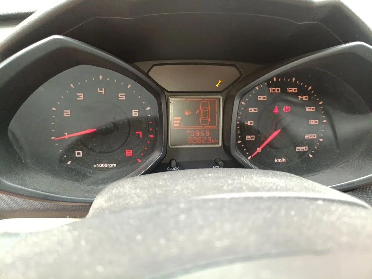 Chery Fengyun 2 2013 Hatchback 1.5L Manual Kuaiyi Edition — миниатюра 12