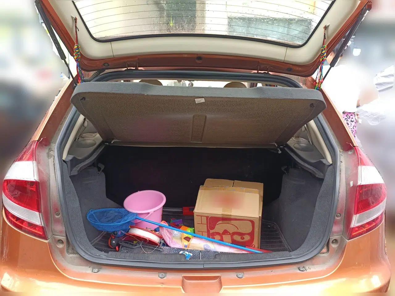 Chery Fengyun 2 2013 Hatchback 1.5L Manual Kuaiyi Edition — миниатюра 19