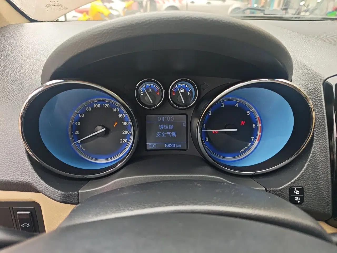 Chery E3 2013 1.5L Manual ZhiShang Model — миниатюра 11