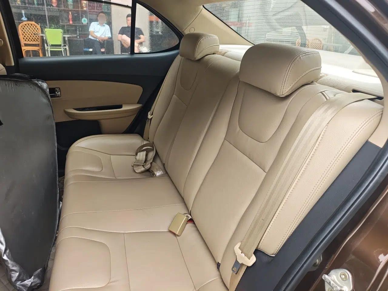 Chery E3 2013 1.5L Manual ZhiShang Model — миниатюра 17