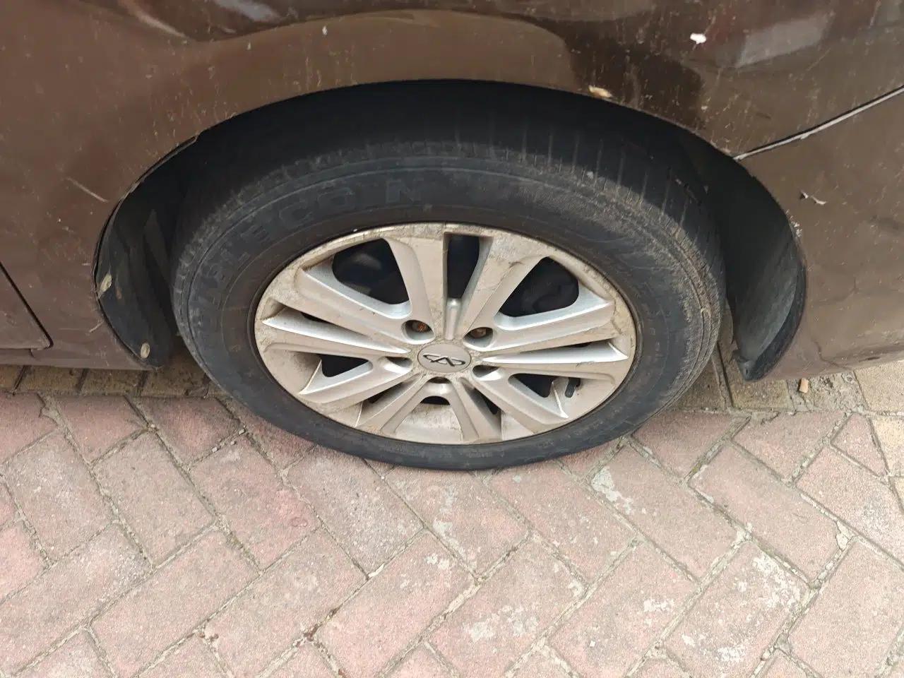 Chery E3 2013 1.5L Manual ZhiShang Model — миниатюра 8