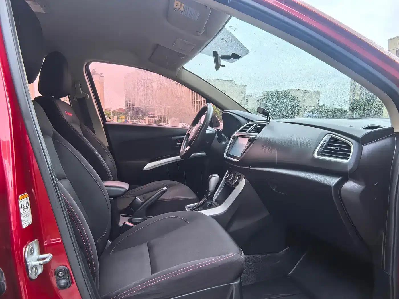 2014 Vitara 1.6L CVT 2WD Entry-level — миниатюра 12
