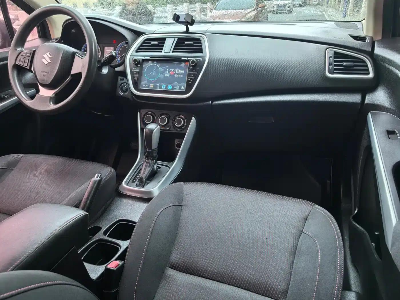 2014 Vitara 1.6L CVT 2WD Entry-level — миниатюра 15
