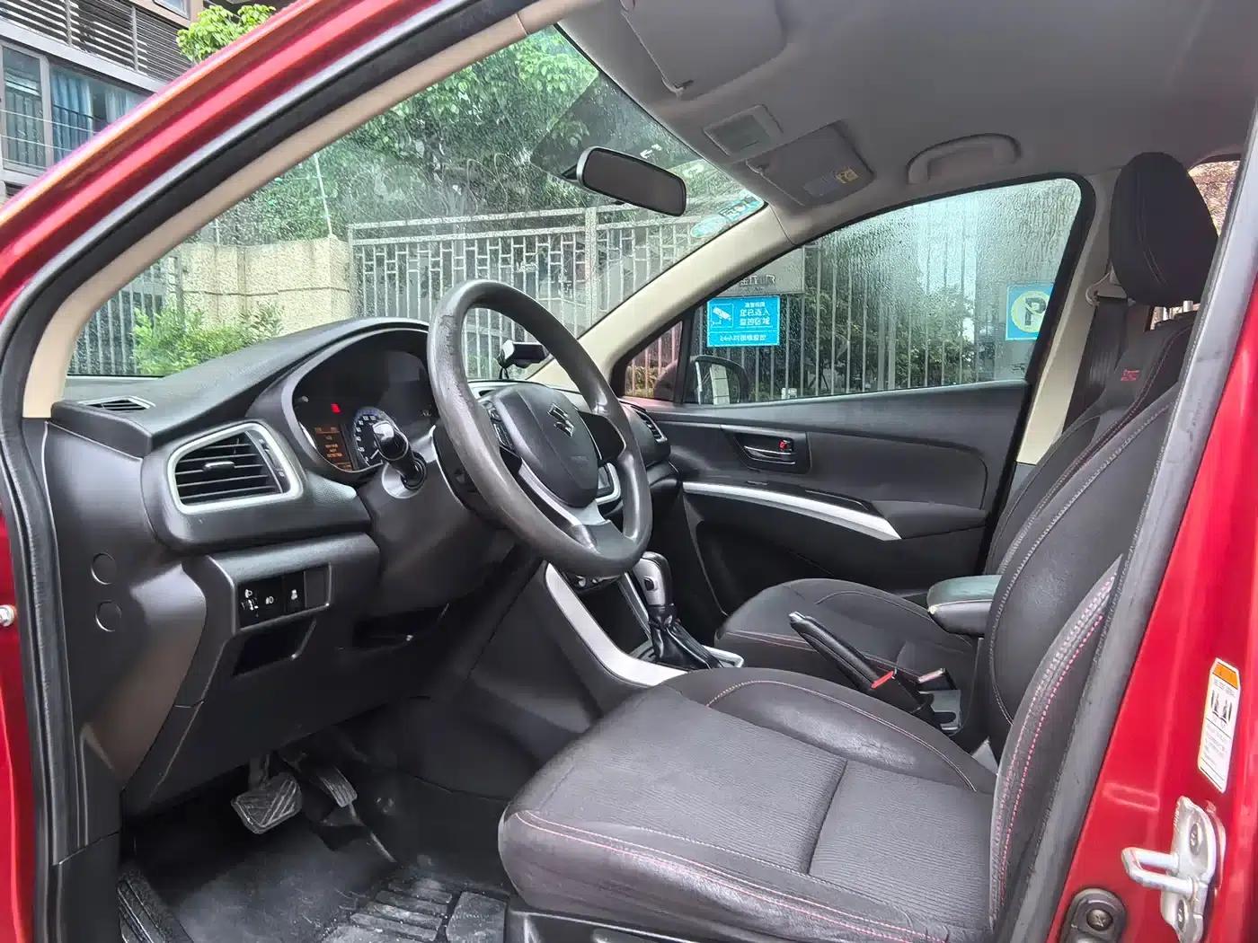 2014 Vitara 1.6L CVT 2WD Entry-level — миниатюра 10