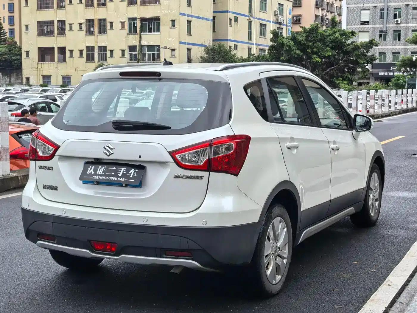 Vitara 2014 1.6L CVT 2WD Elite — миниатюра 4