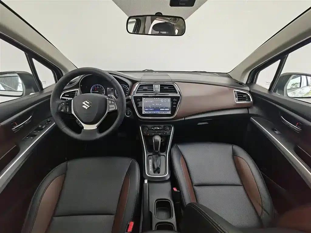 Xiaotu 2017 1.6L CVT 2WD Urban Progressive Edition — миниатюра 5