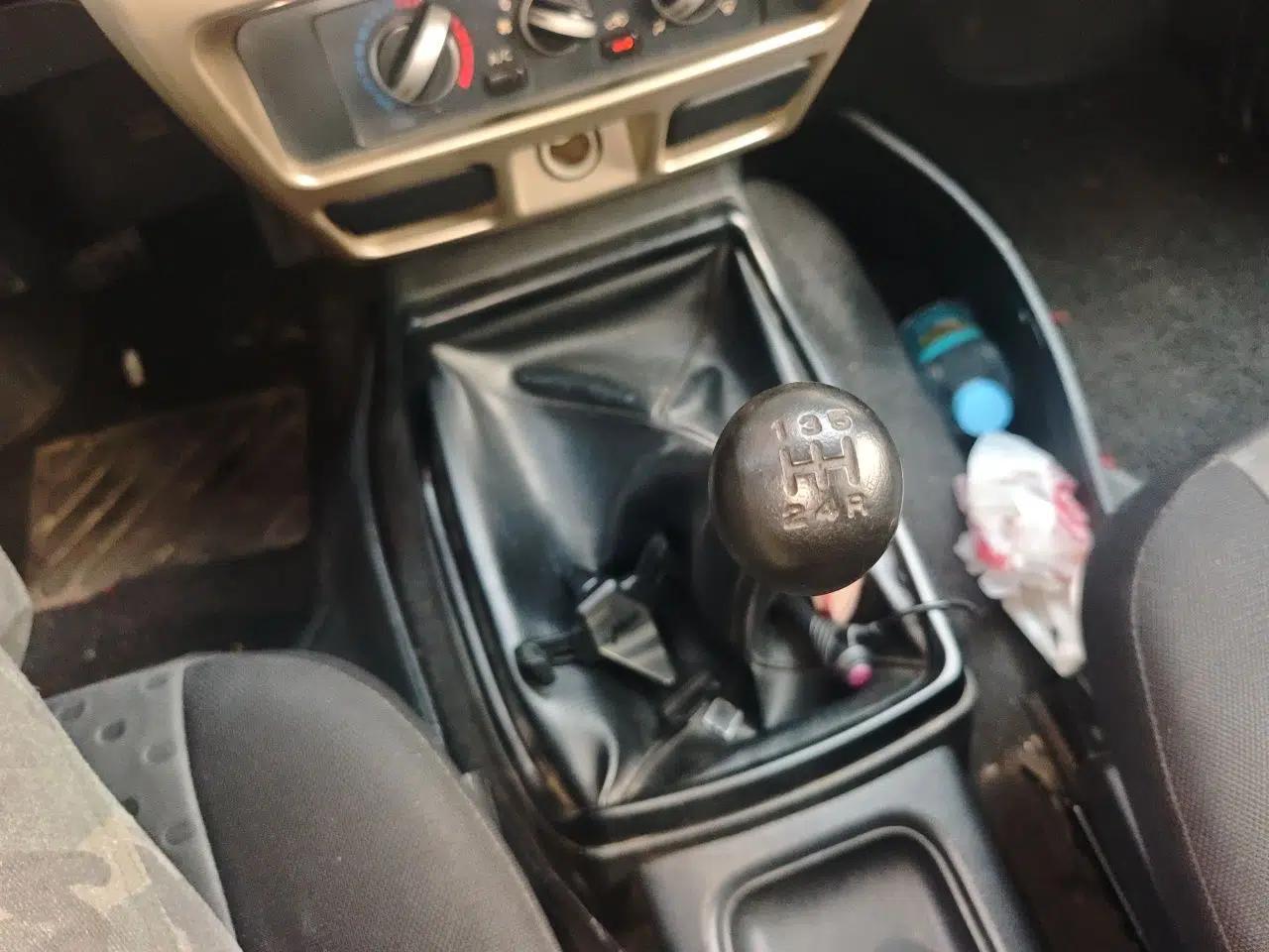 Nissan Paladin 2013 2.4L Two-Wheel Drive Standard Version China IV Standard — миниатюра 14