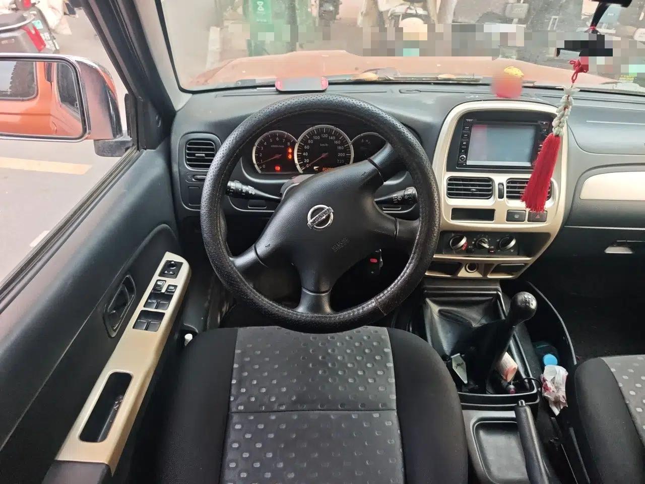 Nissan Paladin 2013 2.4L Two-Wheel Drive Standard Version China IV Standard — миниатюра 10