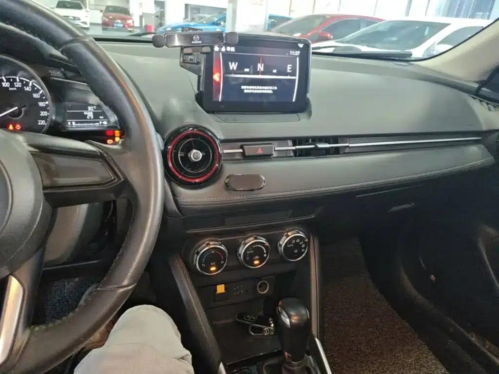 Mazda CX-3 2018 2.0L Automatic Luxury — миниатюра 13