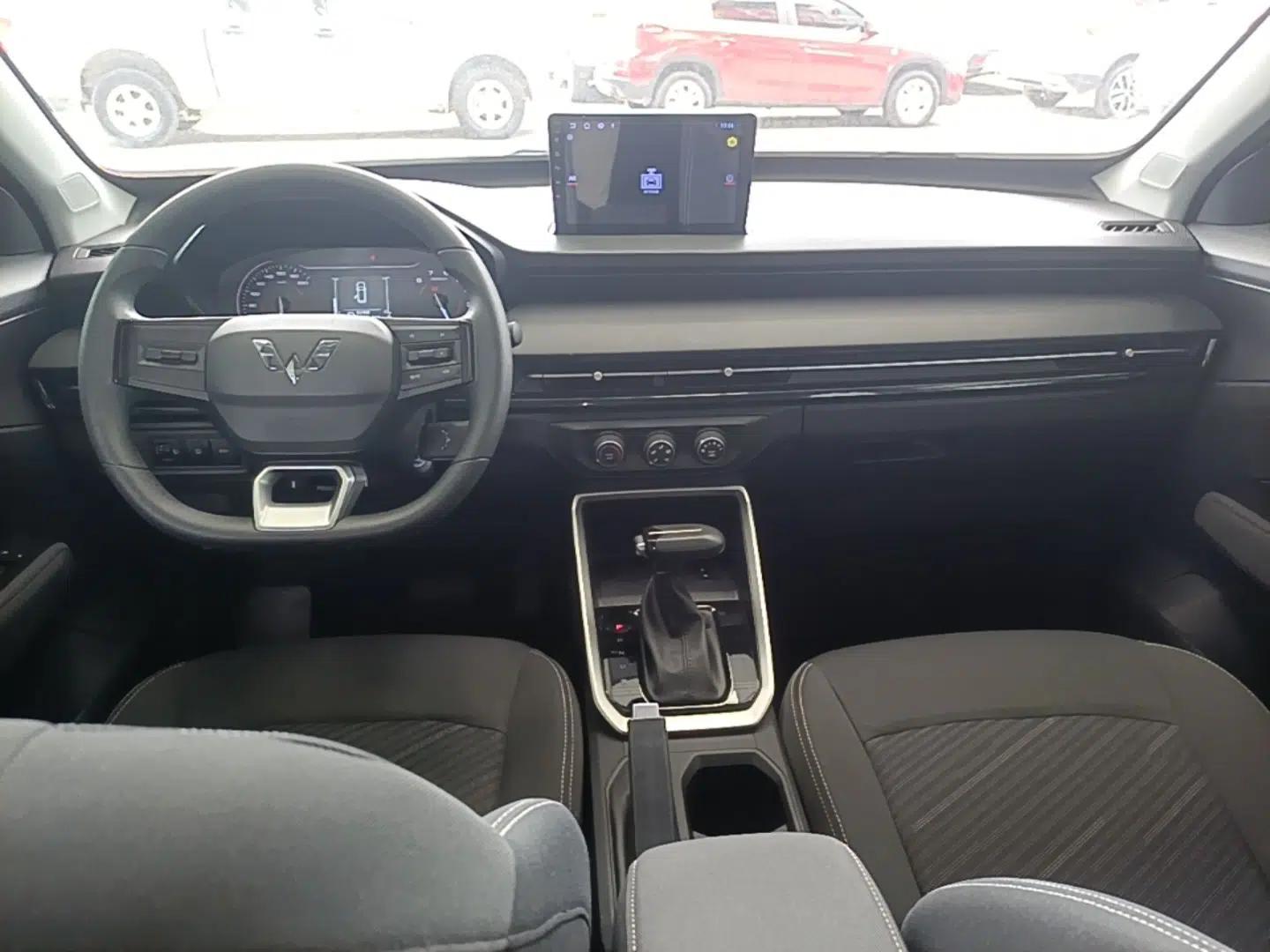 Wuling Alvez 2023 1.5L CVT Comfort Edition — миниатюра 12